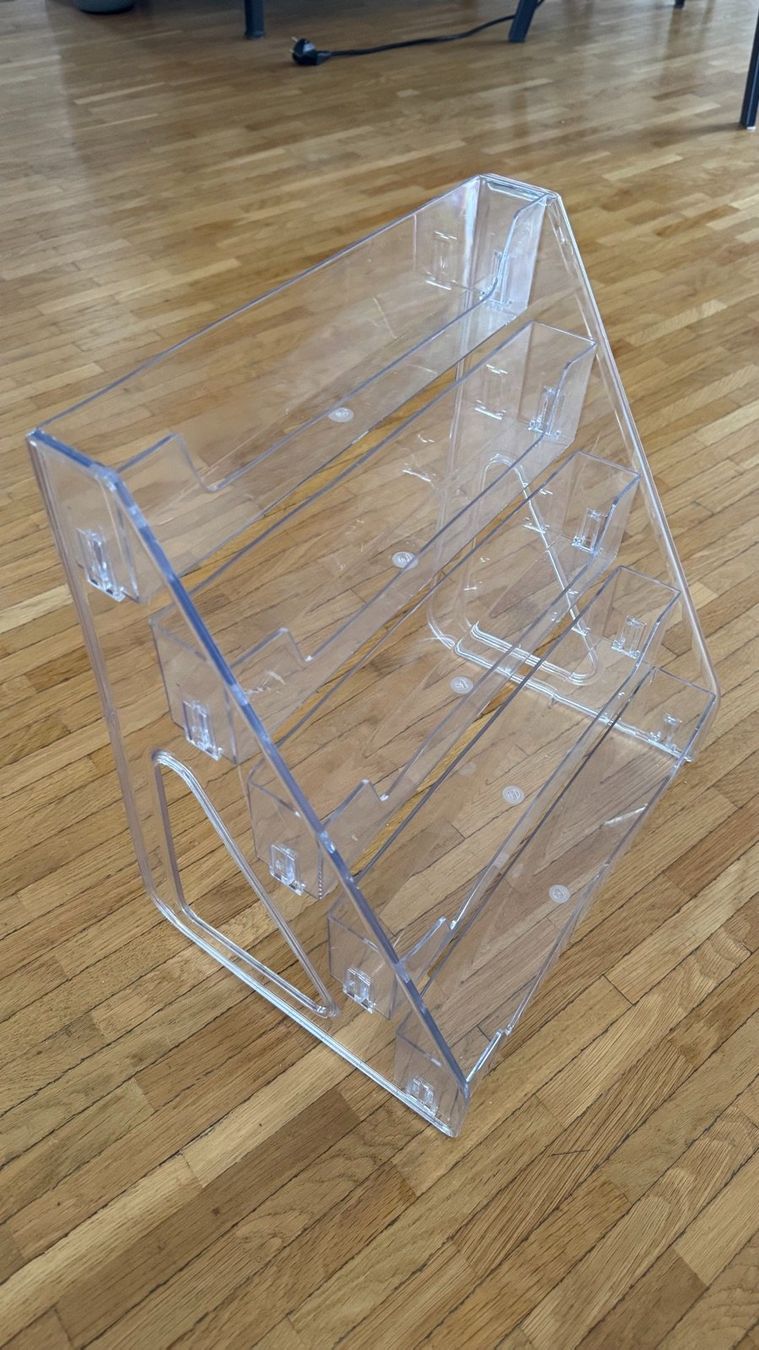 Sonstige Dekorationen & Accessoires: 5-Stufen transparenter Displayständer Kunststoff – Gebraucht aus Lengwil von Useless80 2