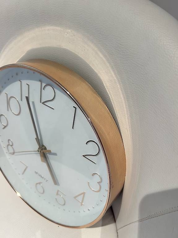 Orologi: Roséfarbene Wanduhr – Usato da Root venduto da c_e_yr5c 1