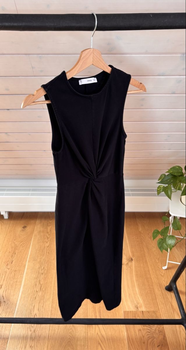 Mango Vestiti: MANGO black dress, XS – Nuovo (secondo la descrizione) da Kilchberg ZH venduto da ben_pc68 1