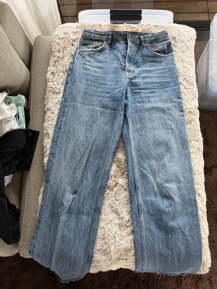 Zara Jeans: Zara Jeans blau – Gebraucht aus Freienbach von dan_9rjy 1