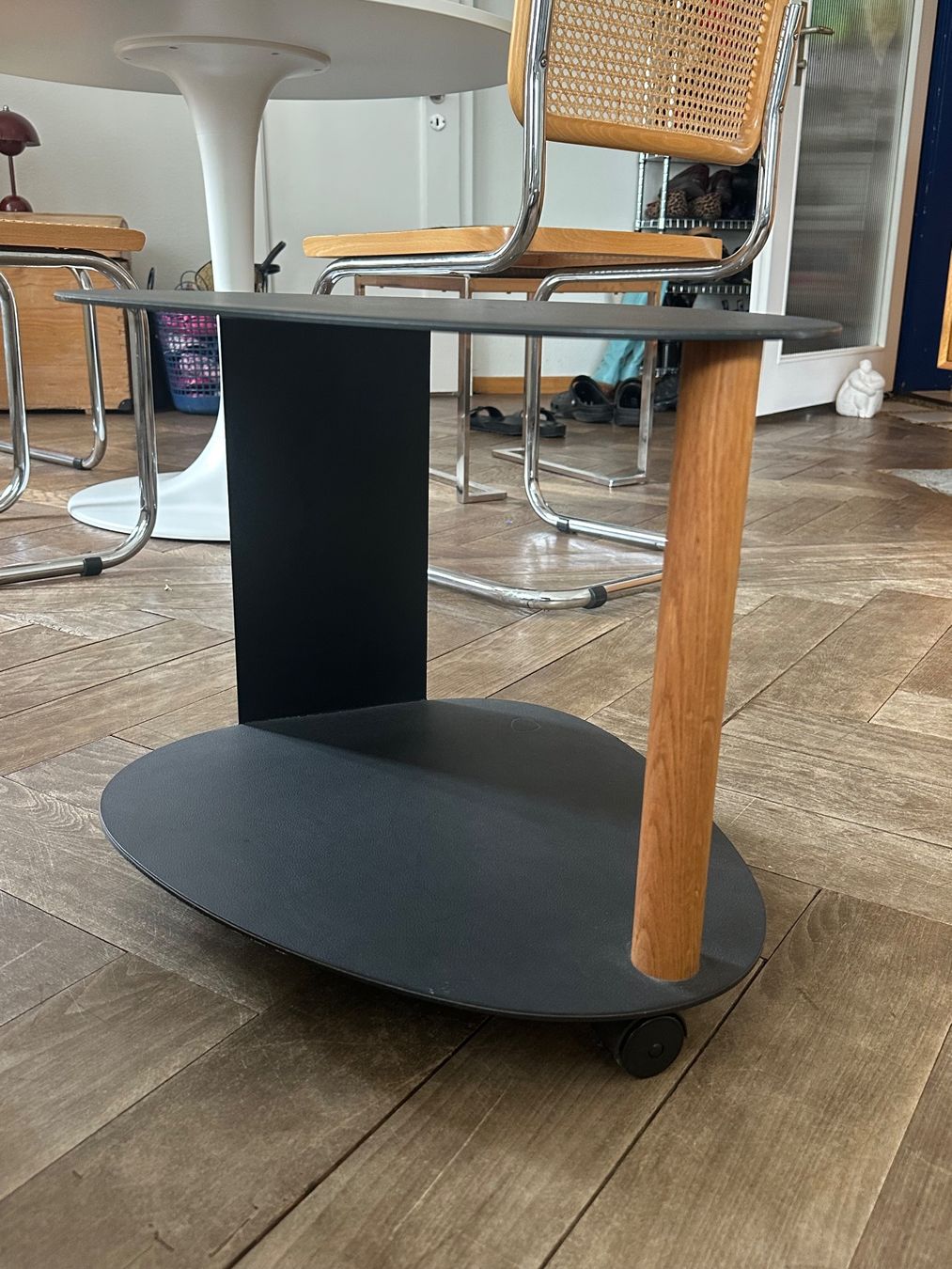 Comodini: Design Beistelltisch schwarz/Holz mit Rollen – Usato da Zürich venduto da leo_pyh7 1