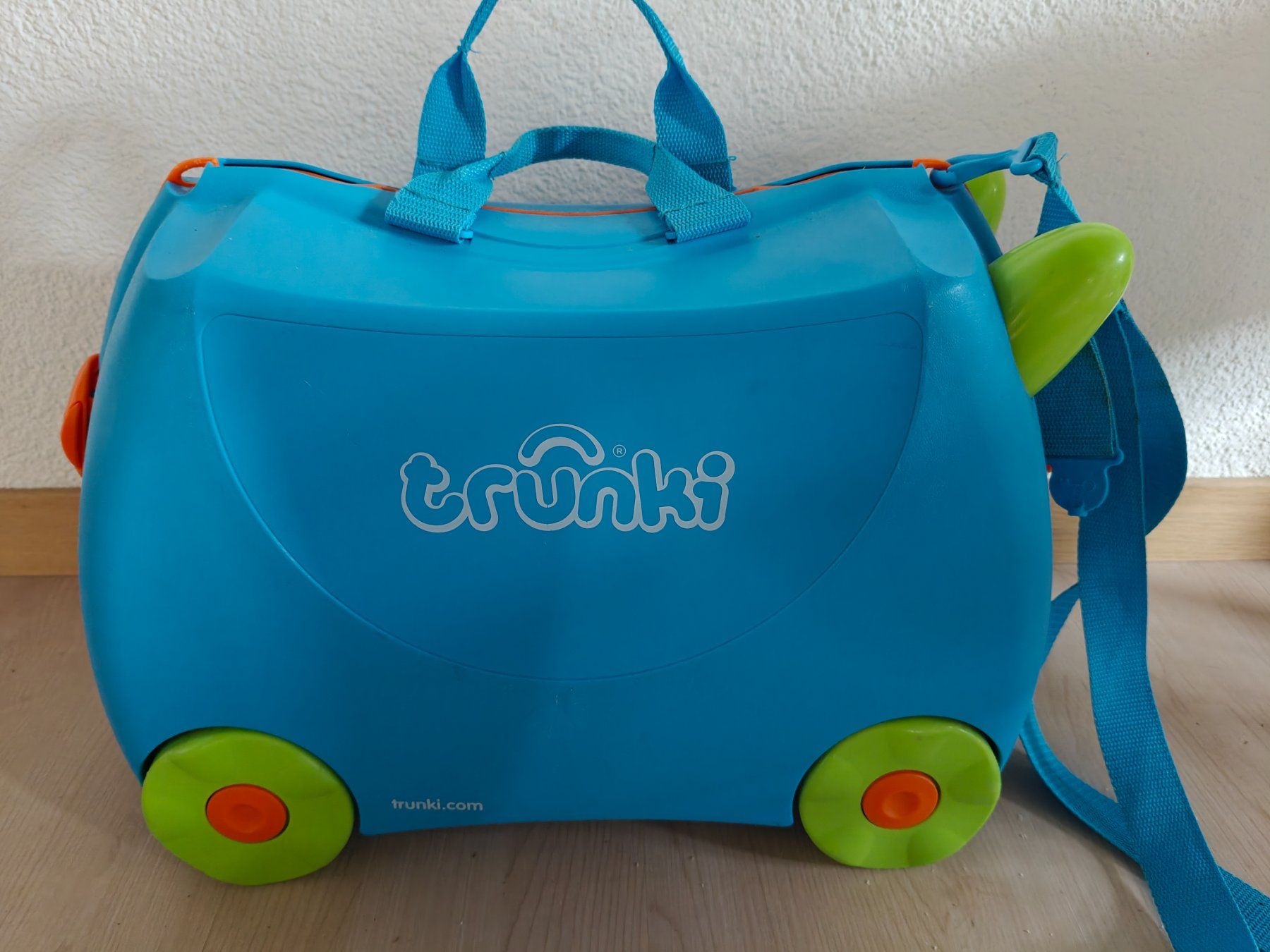 Trunki Valises de voyage: Trunki Kinderkoffer blau – D'occasion à Biglen par oinkioink88 2