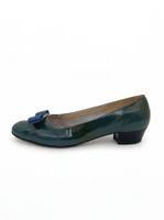 Salvatore Ferragamo Vara Pump EU 40 Grün