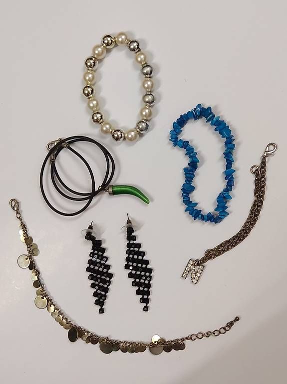 Orecchini pendenti & Orecchini a lobo: Modeschmuck (Armbänder, Kette, Ohrringe) – Usato da Engwang venduto da nln_5fym 2