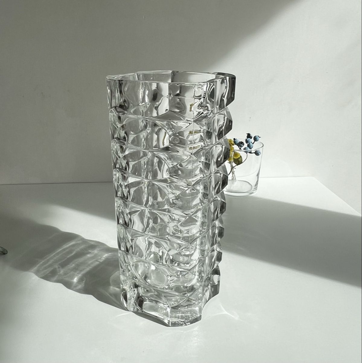 : Luminarc Vase Windsor by J.G Durand  – Usato da Oberägeri venduto da Theonose74 3