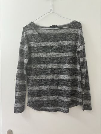 Leichter Pullover