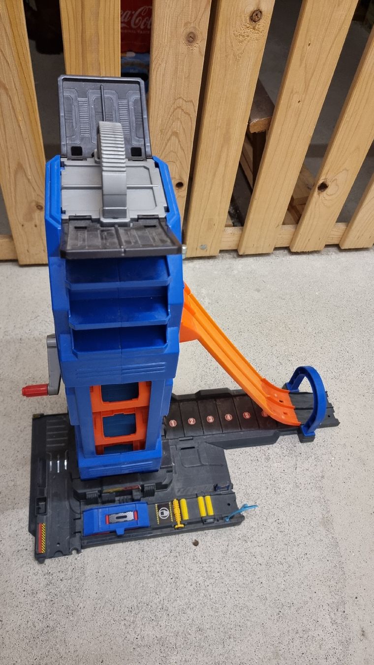 Hot Wheels Piste: Hotwheel garage – Usato da Birmenstorf AG venduto da kito83 2