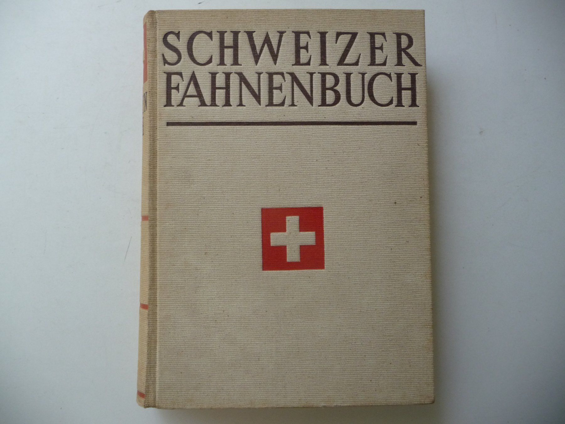 Libri: SCHWEIZER FAHNENBUCH - AUSGABE 1942 – Usato da Aesch BL venduto da Imoonlight