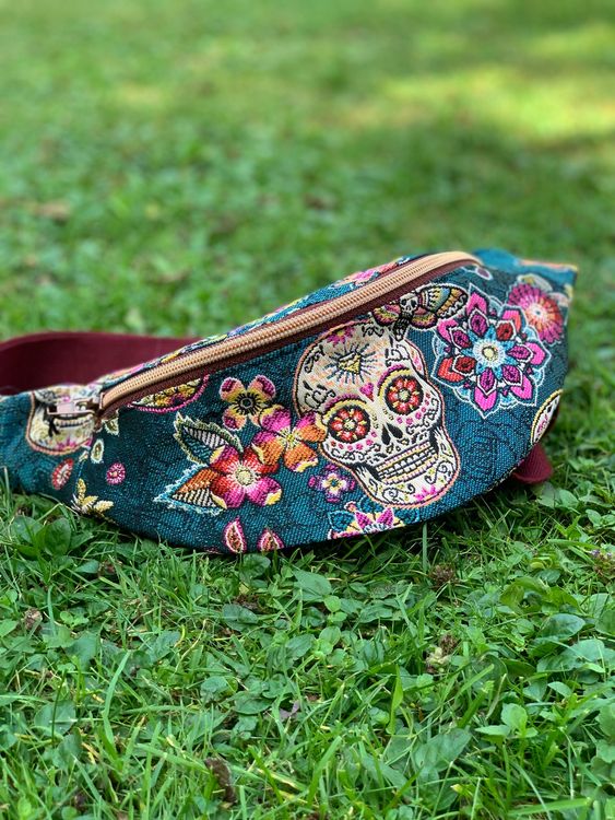 Bauchtasche Mit Totenkopf-Motiv - Stylische Hüfttasche Für Damen & Herren