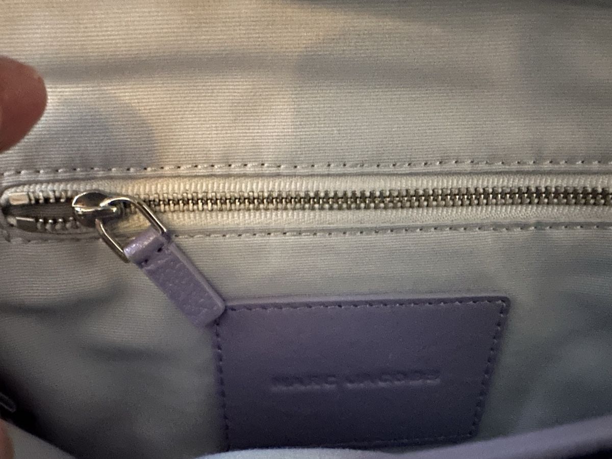 Marc Jacobs Sacs femmes: Marc Jacobs lilac shoulder bag new with tags – Neuf (Voir description) à Neuchâtel par Loobylou 3