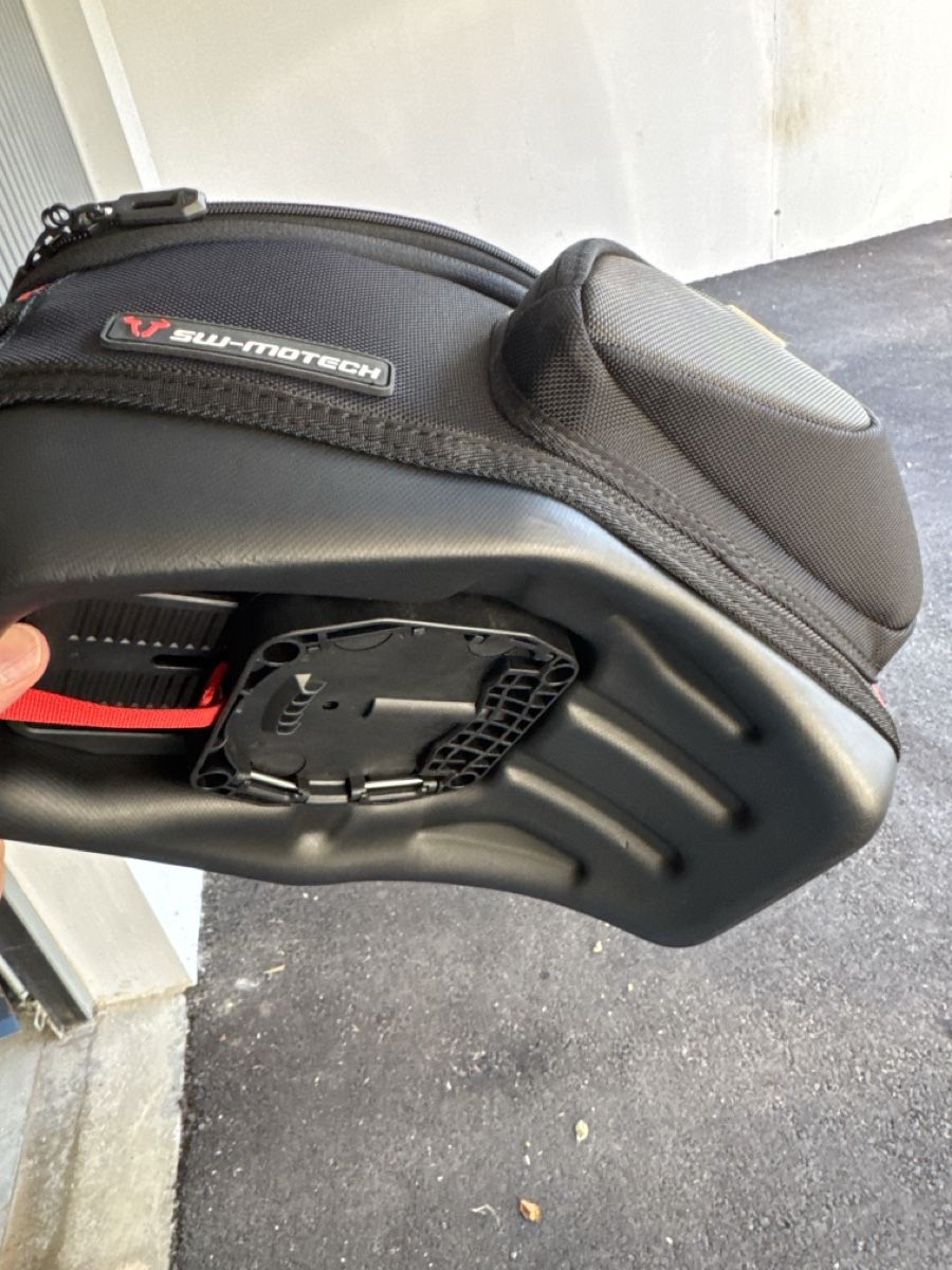 SW-Motech Taschen: Borsa serbatoio SW-MOTECH – Gebraucht aus La Sagne NE von Veraroby17 2
