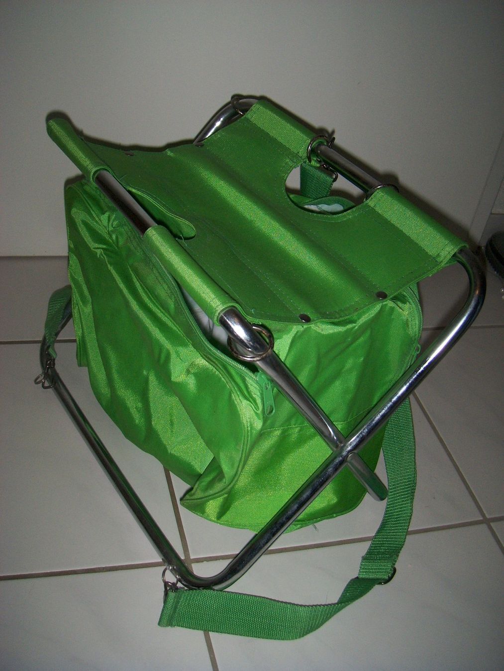 Zaini: 'Rucksack' mit Sitzfunktion – Usato da Nussbaumen AG venduto da Sumopi