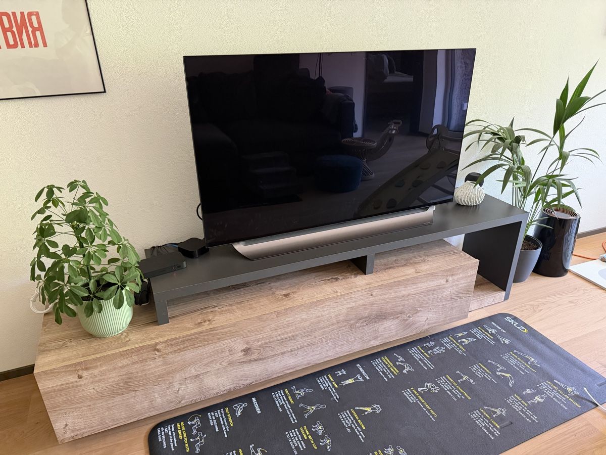 Mobili TV: Modern TV Stand – Usato da Zürich venduto da fed_l87t 1