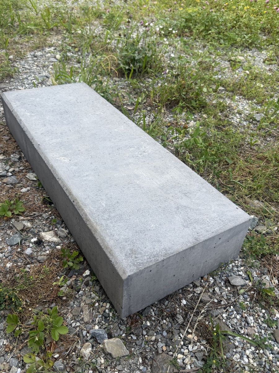 Treppen: Betonblockstufe  – Neu (gemäss Beschreibung) aus Flims Dorf von inf_dj8q 1
