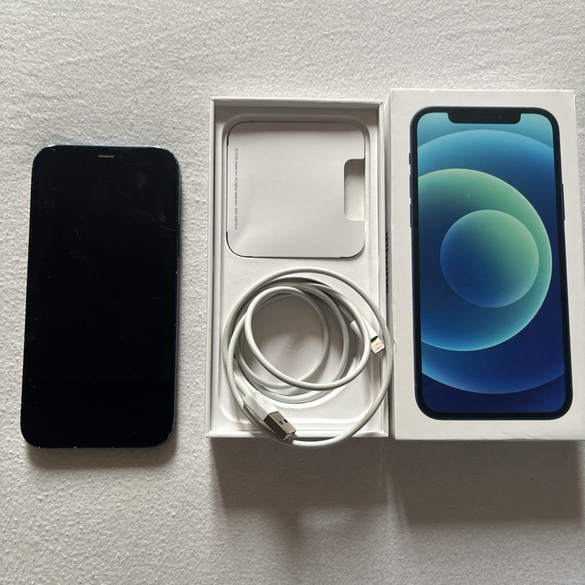 Apple Handys / Smartphones: iPhone 12 blue. – Gebraucht aus Undervelier von  2