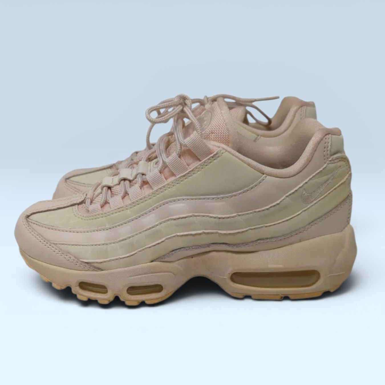 Nike Scarpe da donna: Nike Air Max 95, Taille 38, superbe etat – Usato da Le Locle venduto da sAm_2112