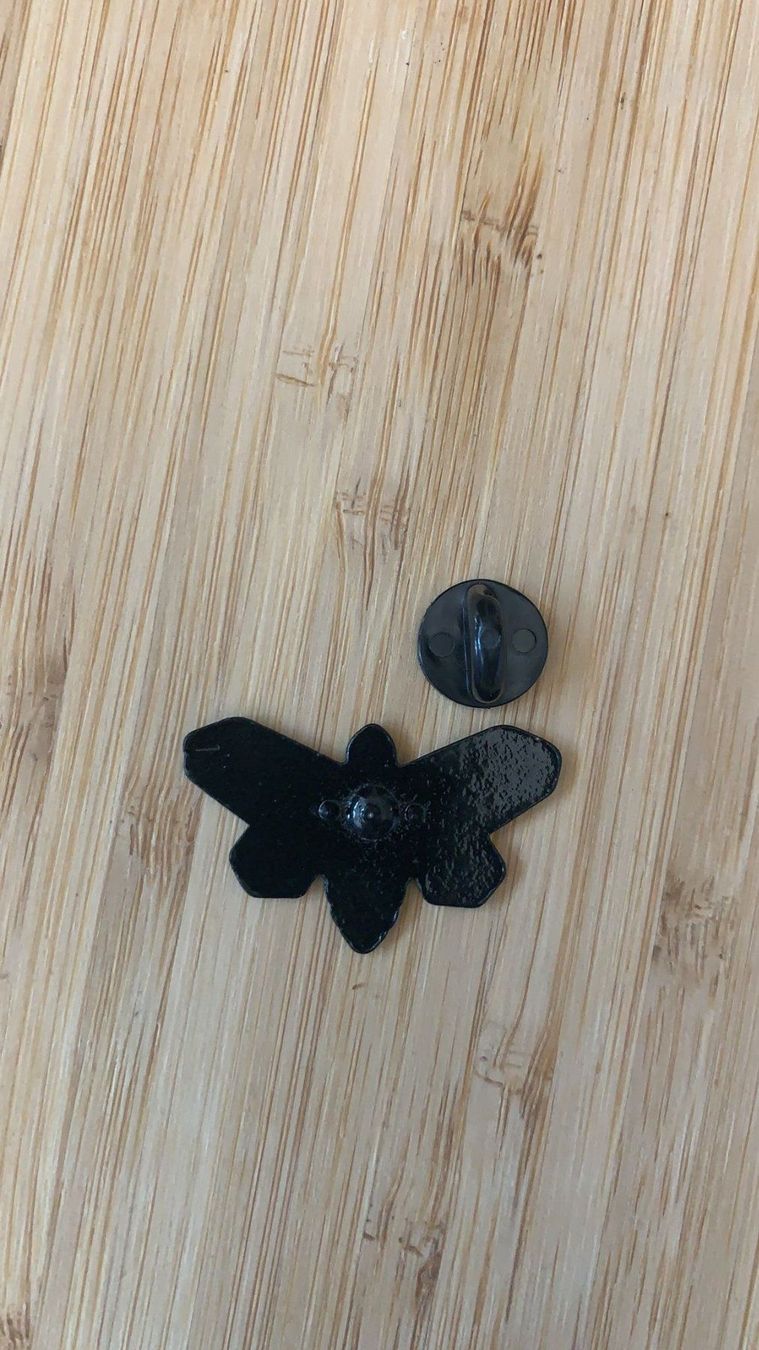 Altre forniture industriali: Breaking Bad Pin – Nuovo e nell'imballaggio originale da Gebenstorf venduto da RetroFuture 2