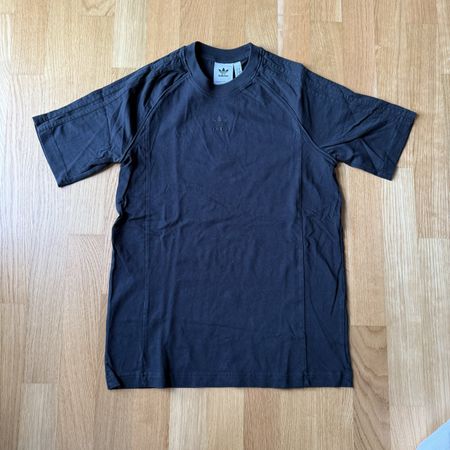 Adidas T-Shirt, Grösse M, dunkelgrau, neuwertig!