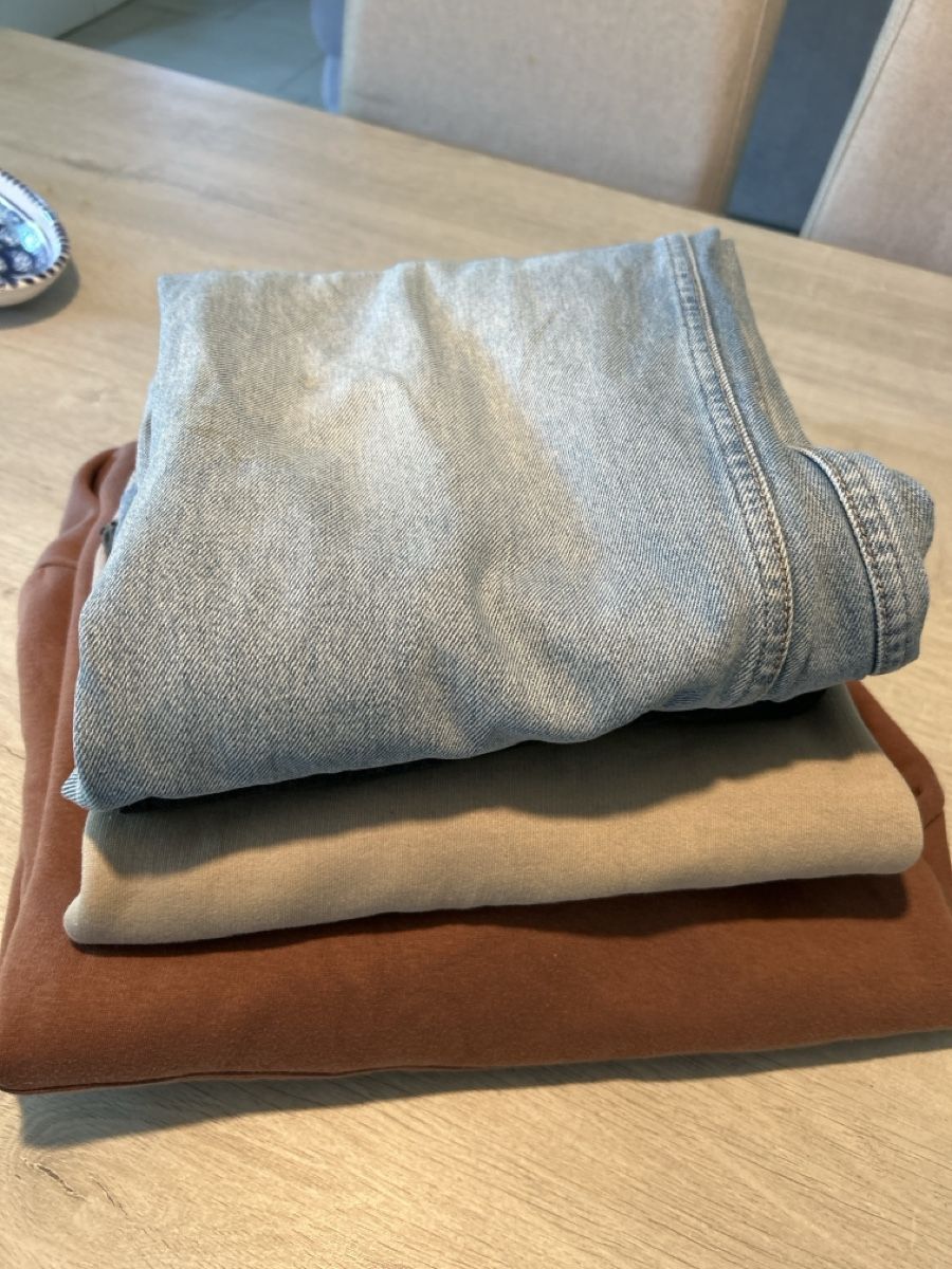 Bershka Kleiderpakete: Kleiderpaket grösse M Männer – Gebraucht aus bülach von Marinas1 9