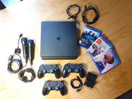 PS4 Spielkonsole mit Zubehör und Spielen
