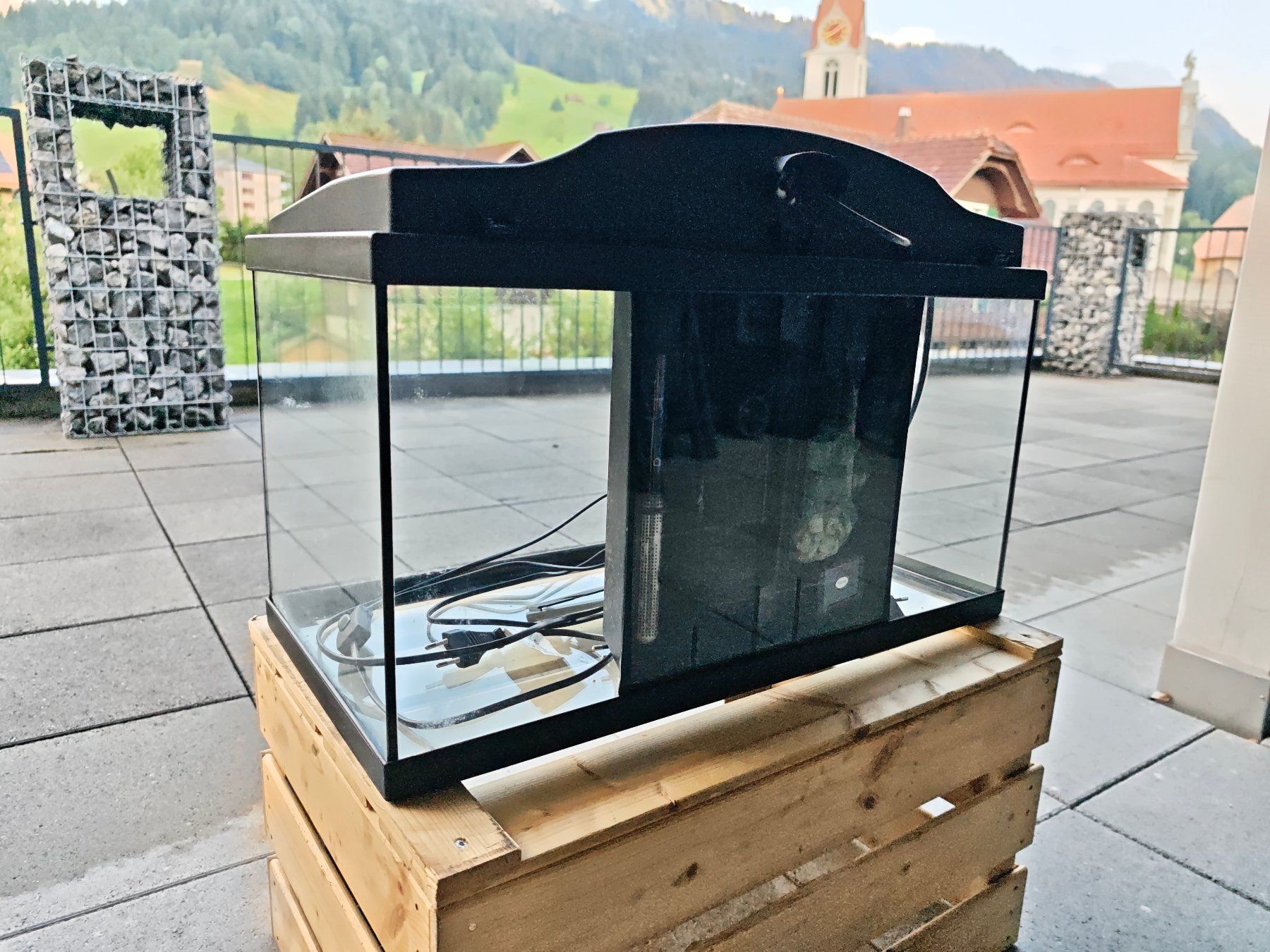 Aquarium: All-in-One System Aquarium 60x30x30 – Gebraucht aus Marbach LU von Hat239 2