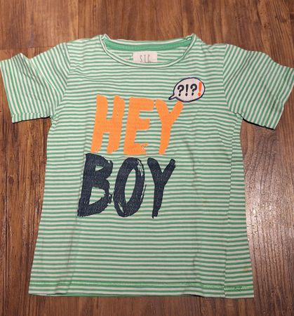 Süsses Jungs T-Shirt Grösse 110 Perfekt für Sommer!