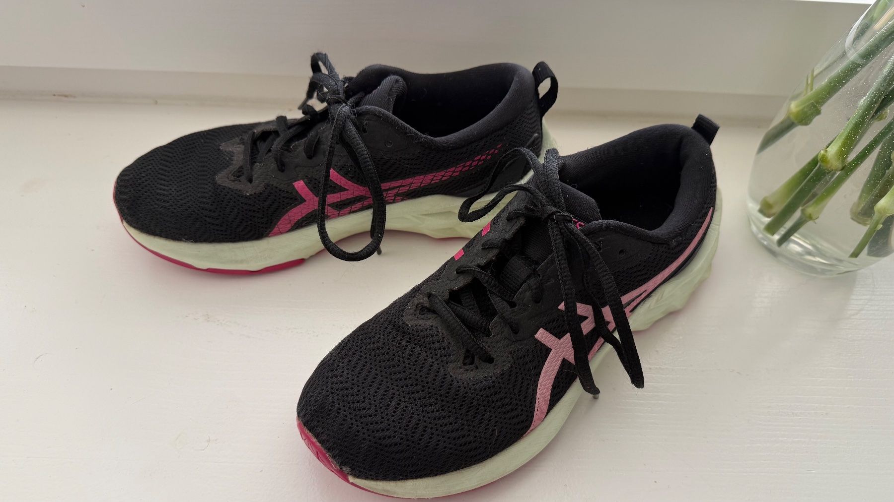 Asics Chaussures filles: Asics Gr. 37 – D'occasion à Urdorf par liska55 1
