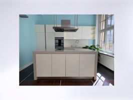 moderne Küche (mit Electrolux-Geräte)