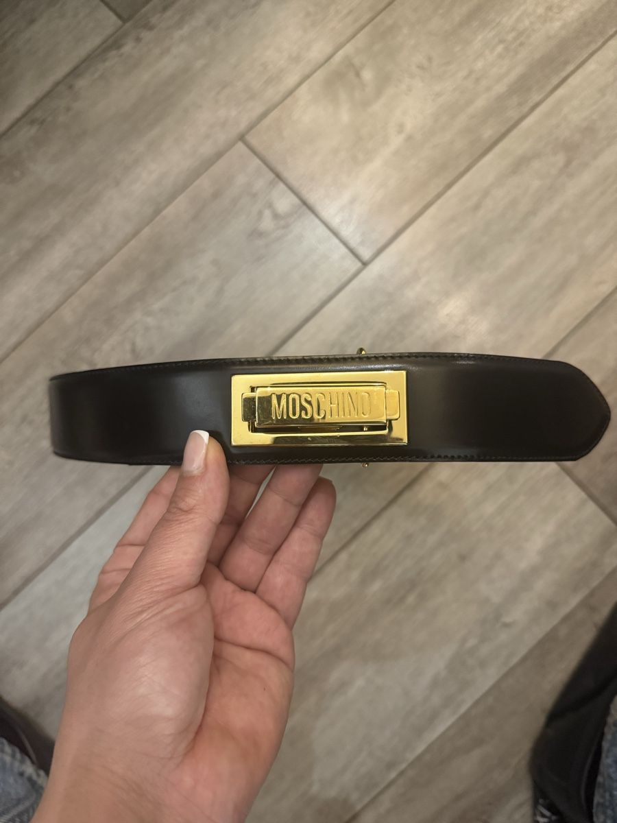 Cinture: Ceinture Moschino Vintage – Usato da Lausanne venduto da Mode_350