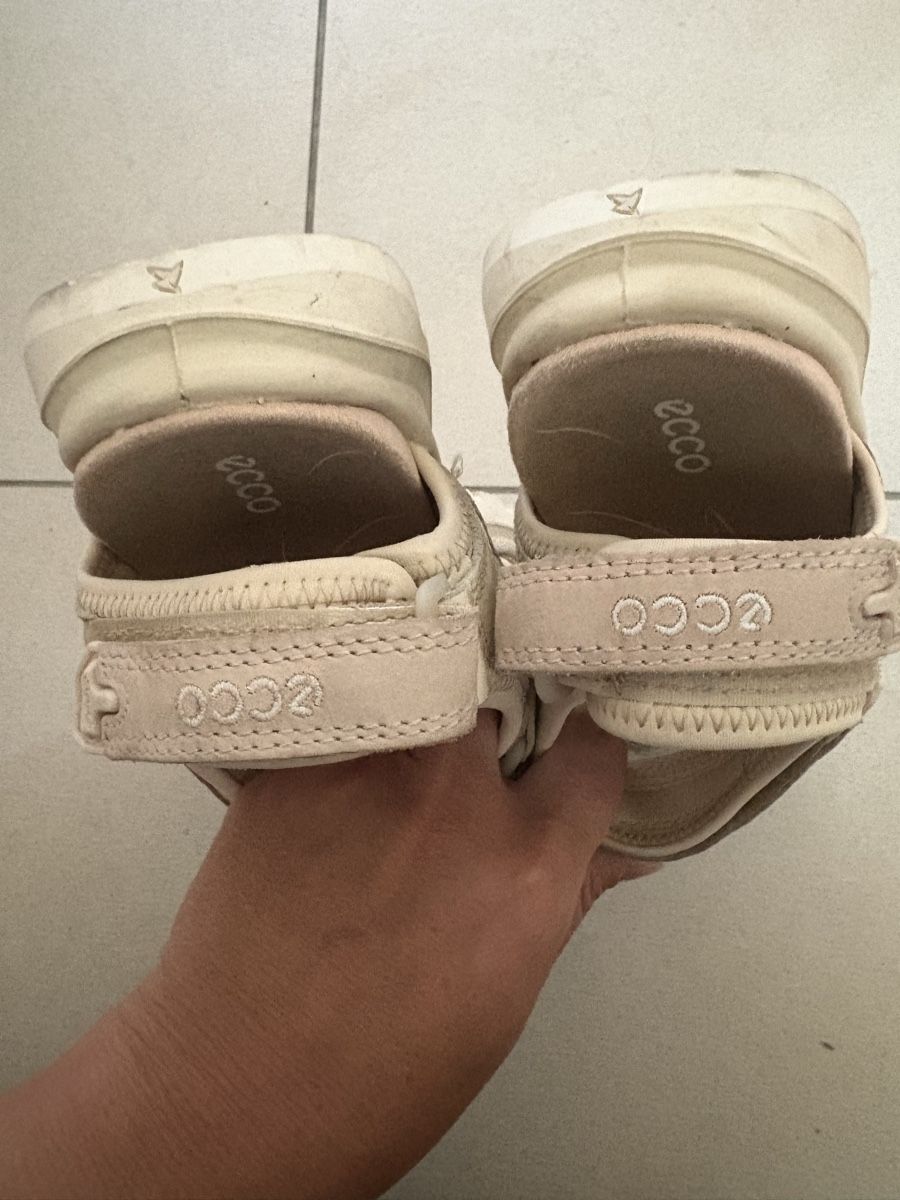 Scarpe da donna: Ecco Sandalen – Usato da Zürich venduto da Esperanto 1