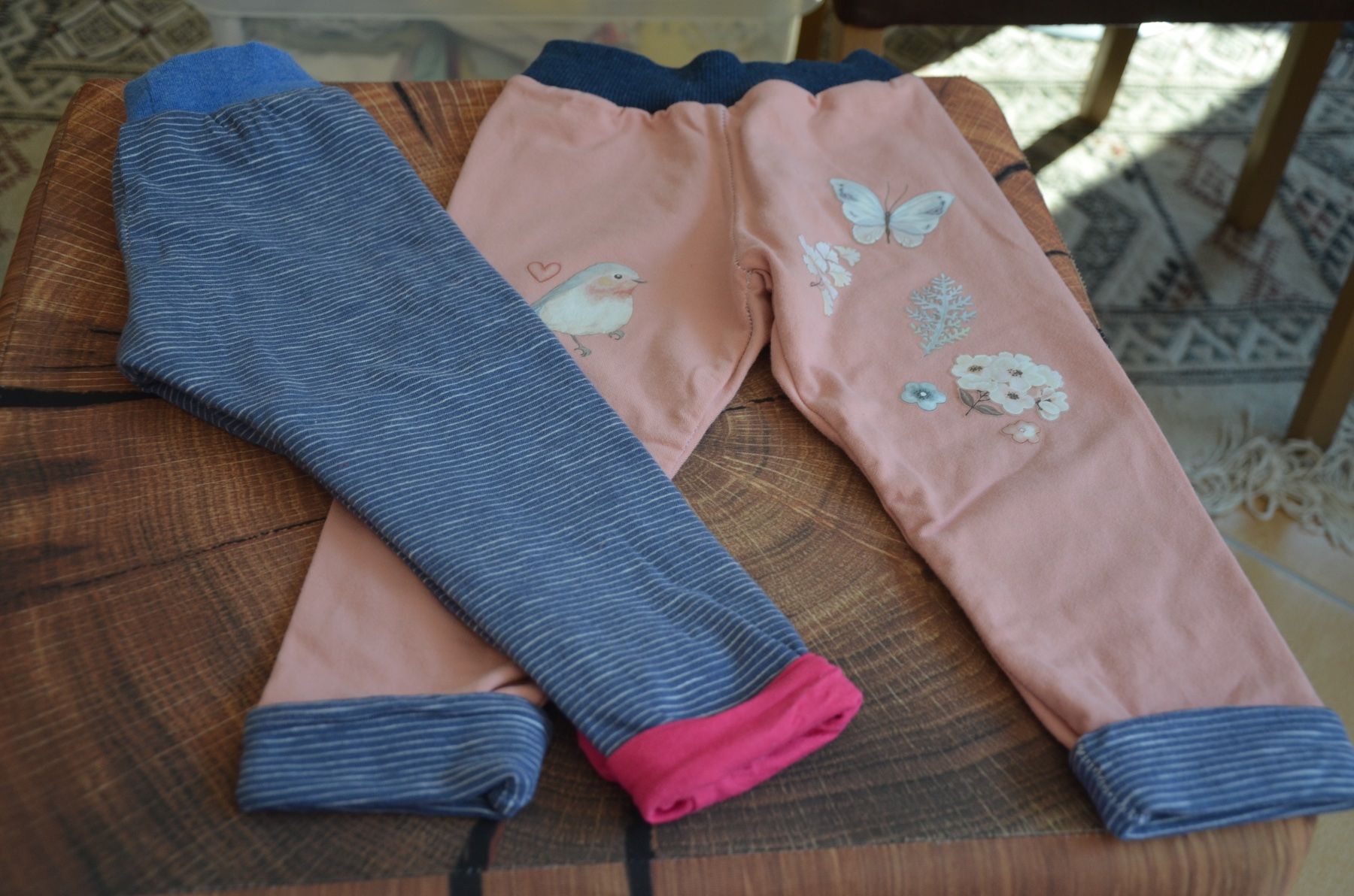 Pantaloni: TAILLE 74 - 2 HOSE NEU – Nuovo (secondo la descrizione) da Chiasso venduto da Dolly015