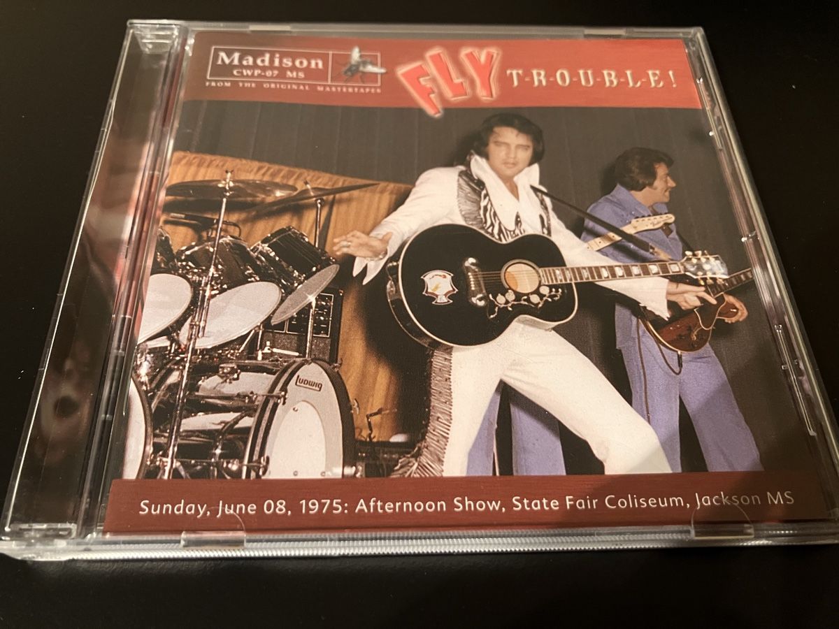CD: Elvis Fly T.R.O.U.B.L.E.! – Usato da Füllinsdorf venduto da Elvissven