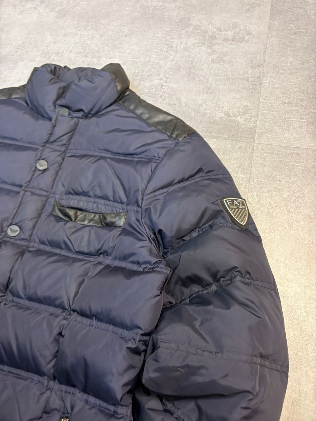 Armani Giacche: EA7 Armani Daunenjacke - Grösse M – Nuovo (secondo la descrizione) da Werdenberg venduto da hase.vintage 1