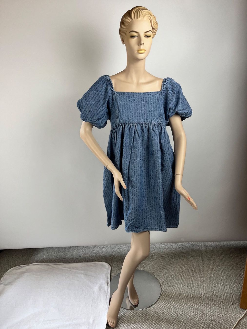 Levi's Robes: Jeanskleid, Levi's, Grösse L – Neuf avec emballage d'origine à Rudolfstetten par gst_g7xl