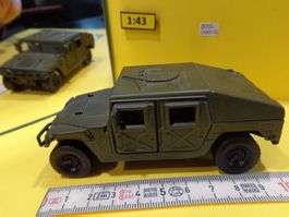 Hummer  1-43 (ohne Box) Maisto  (Booo)