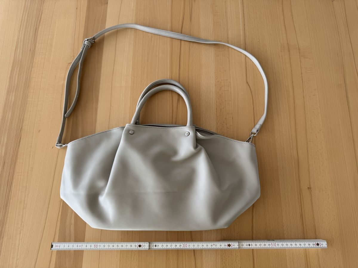 Borse da donna: Graue Damenhandtasche – Usato da Wauwil venduto da Nifled 3