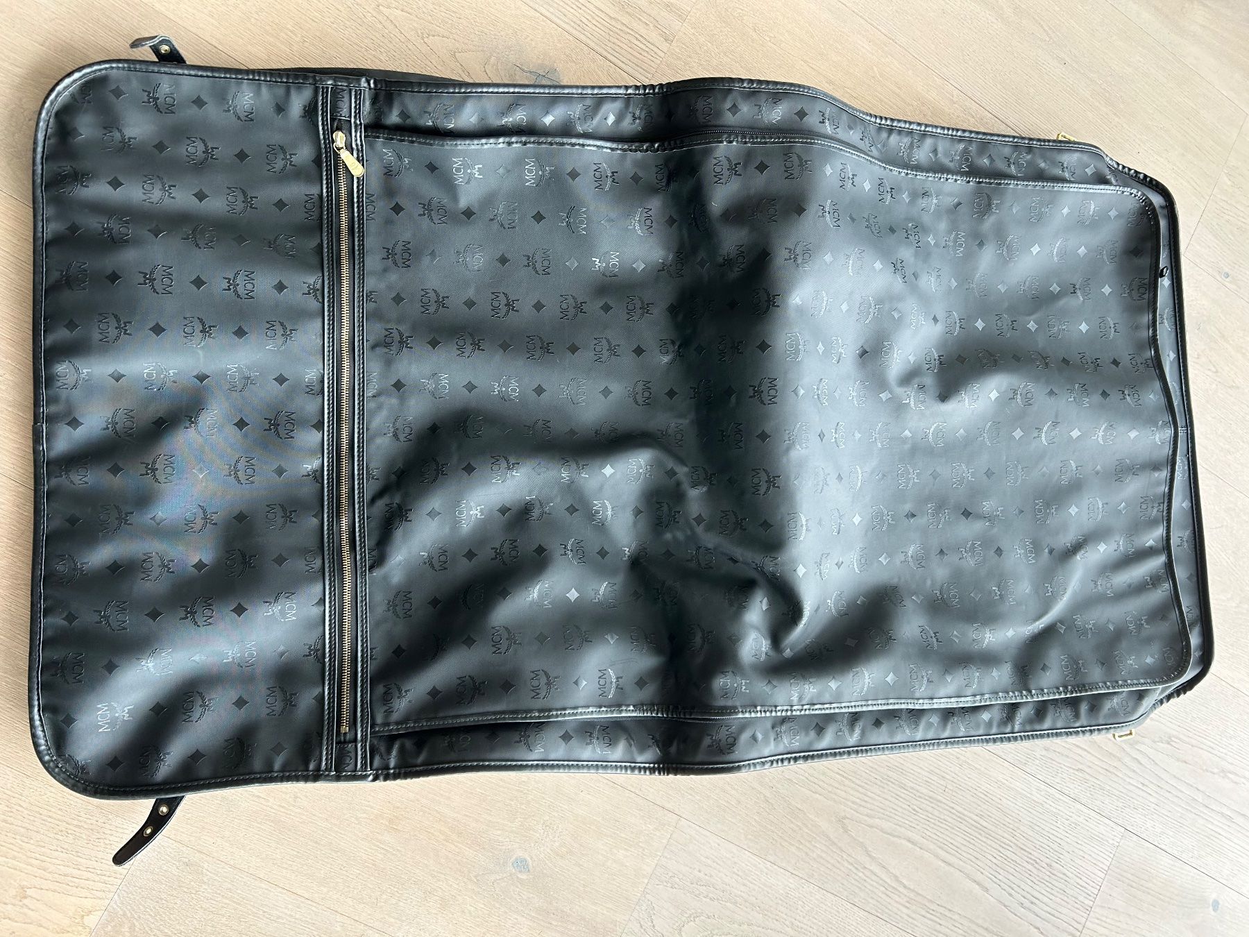 Mcm Borse: Kleidersack von MCM – Usato da Kilchberg ZH venduto da Anie. 1