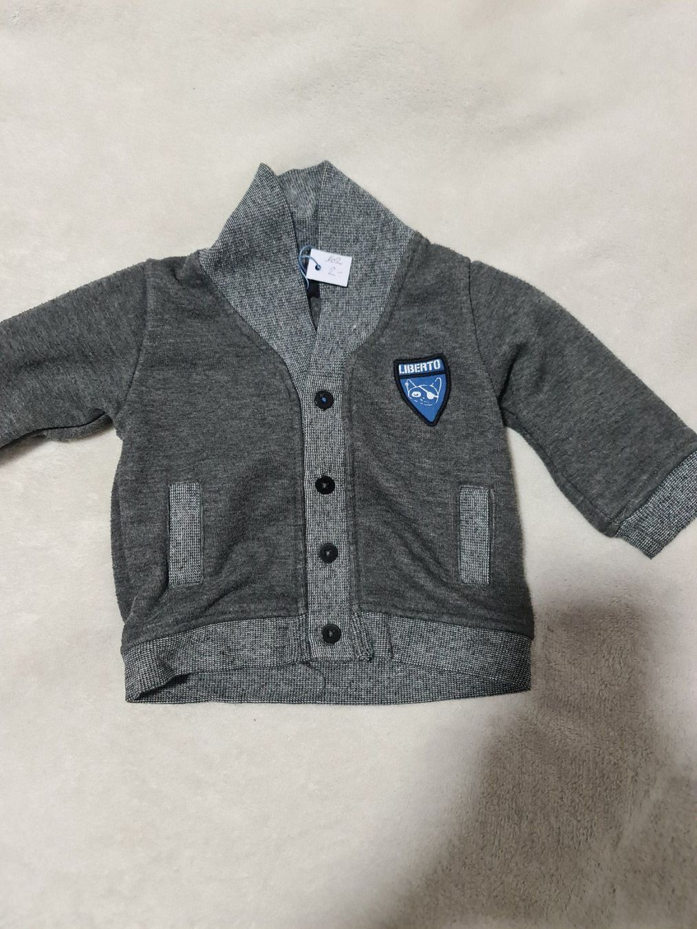Giacche & Cappotti: Veste à boutons grise taille 80cm – Usato da Orbe venduto da wulfnacht