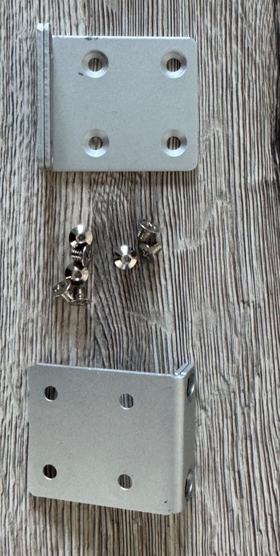 Guinzagli & Collari: Ubiquiti Rack Ear Kit – Usato da Dagmersellen venduto da Purppetz