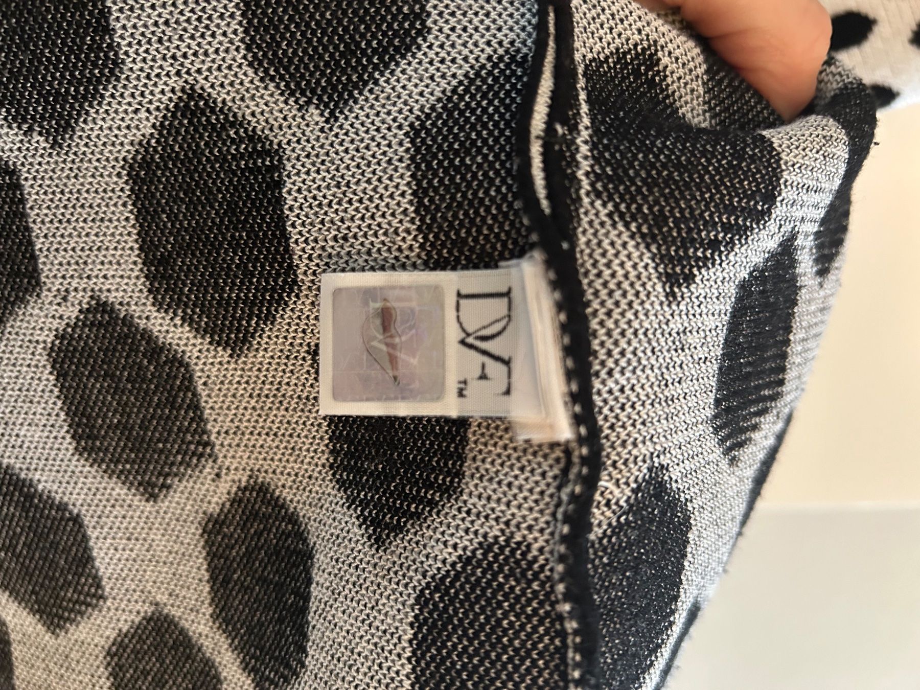 Diane von Furstenberg Vestiti: Diane von Furstenberg - Robe noire et blanche – Usato da Solothurn venduto da MO_C23 4