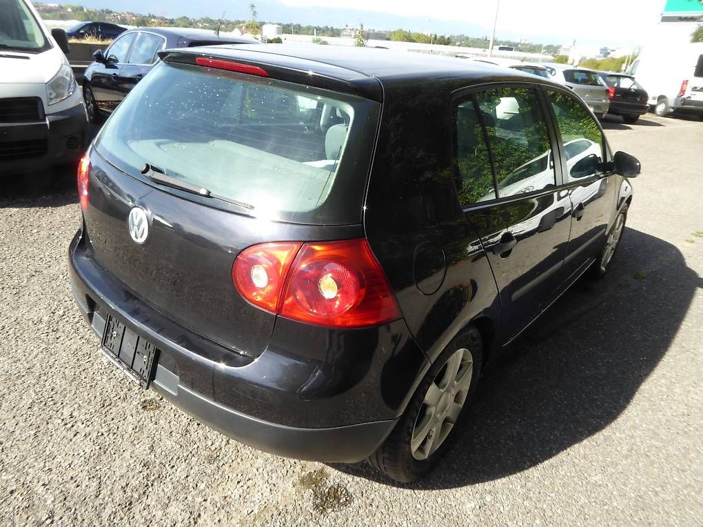 Automobili: VW Golf V 1.9 TDI – Usato da Geneve venduto da pau_ybt5 4