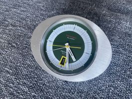 Revidierte Derby Elektromechanische Tischuhr
