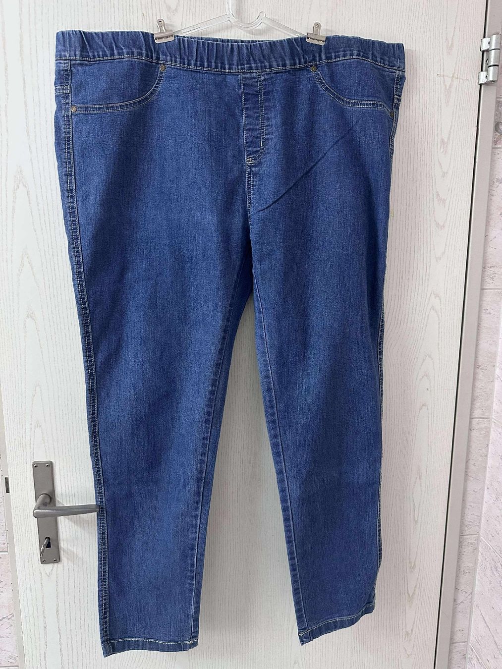 Jeans: Jeans taille 50 – Usato da Reconvilier venduto da mulan22