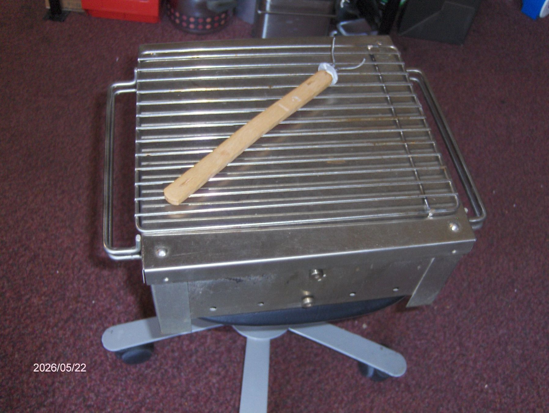 Grills: Grill Kohlegrill Mobiler Grill rostfrei mit Deckel & Griff – Gebraucht aus Schlattingen von Schmidi50 5