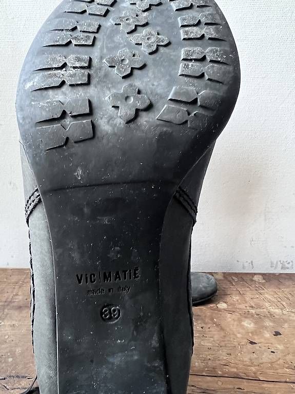 Scarpe da donna: Lederstiefel – Usato da Basel venduto da nmeark 4