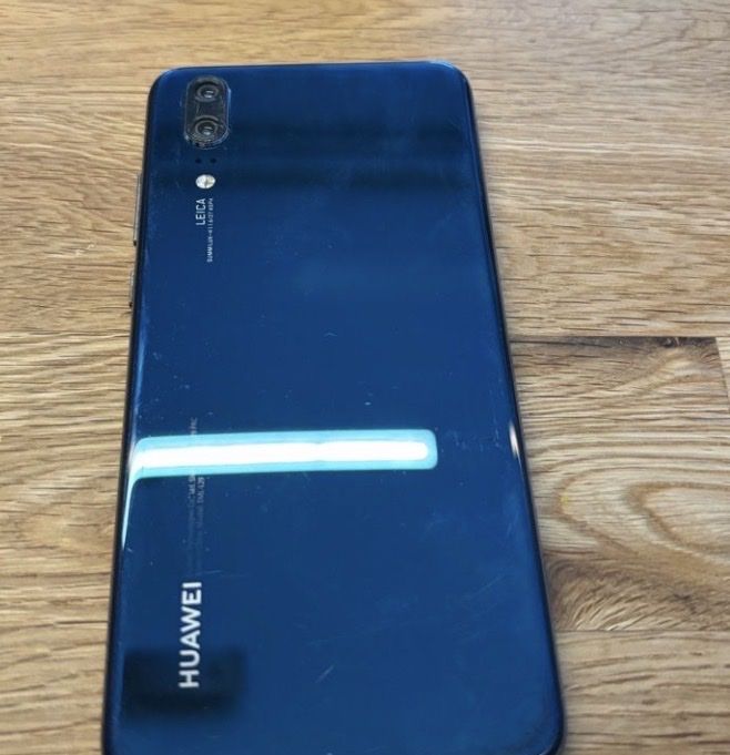 Huawei Telefoni cellulari / Smartphones: Huawei P20, 128GB, Midnight Blue – Usato da Luzern venduto da M.Ai
