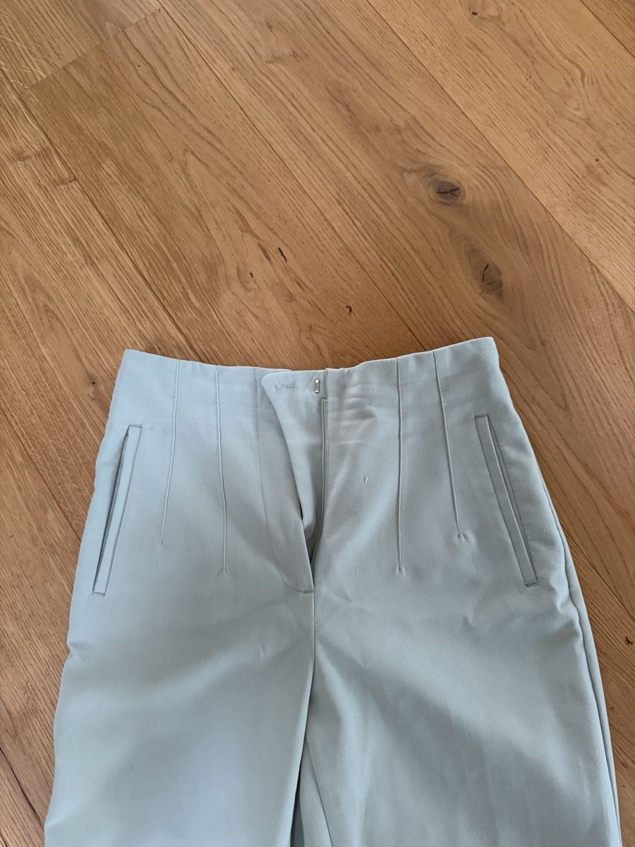 Zara Pantaloni: Damenhose Zara hellblau  – Usato da Luzern venduto da sydney01. 1
