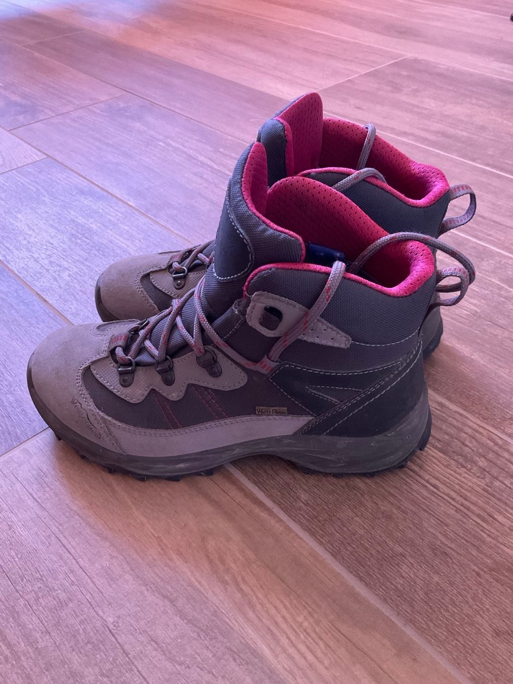 Scarpe da donna: Weissenstein Wanderschuhe – Usato da Schafisheim venduto da Rlasmarinas 2