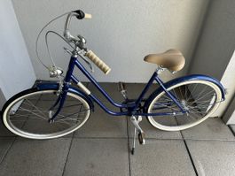 Creme Molly Bike