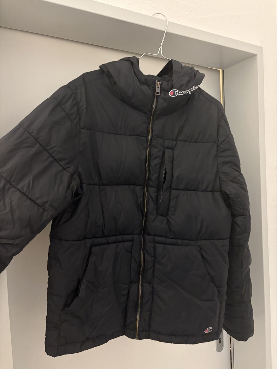 Champion Vestes: Winterjacke Champion – D'occasion à St. Gallenkappel par fla_5lm9